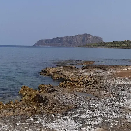 Maviria Монемвазия