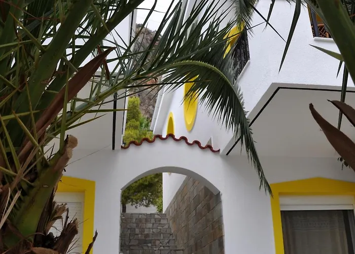 Aparthotel Maviria Monemvasía