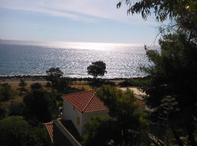 Maviria 3* מונמבאסיה